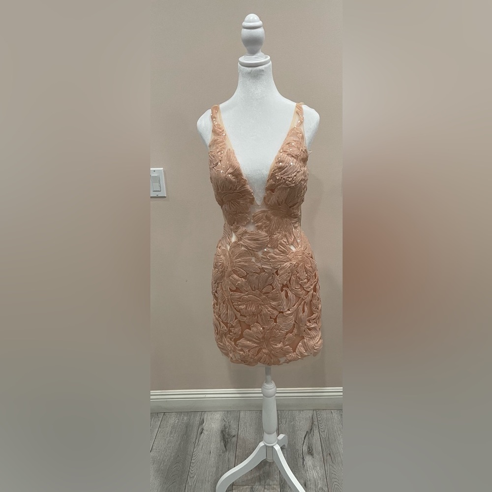 Short dress
